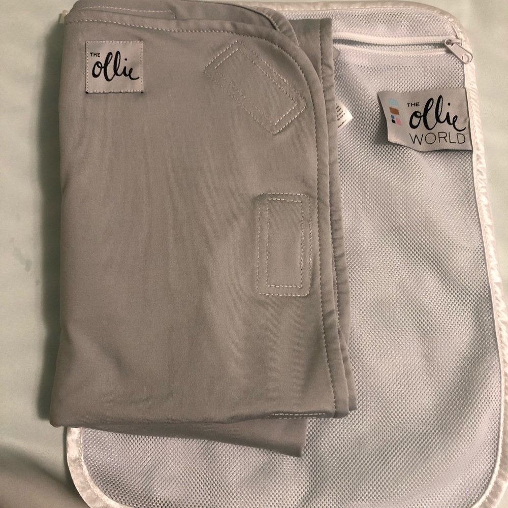Ollie swaddle blanket EUC